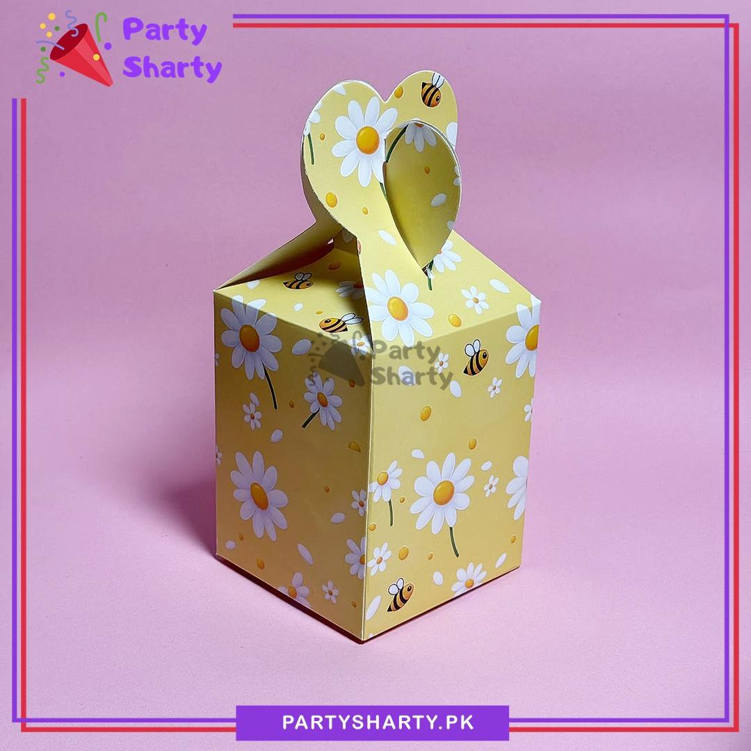 10pcs Daisy Flower with Bee Printed Goody Box For Theme Based Party Giveaways