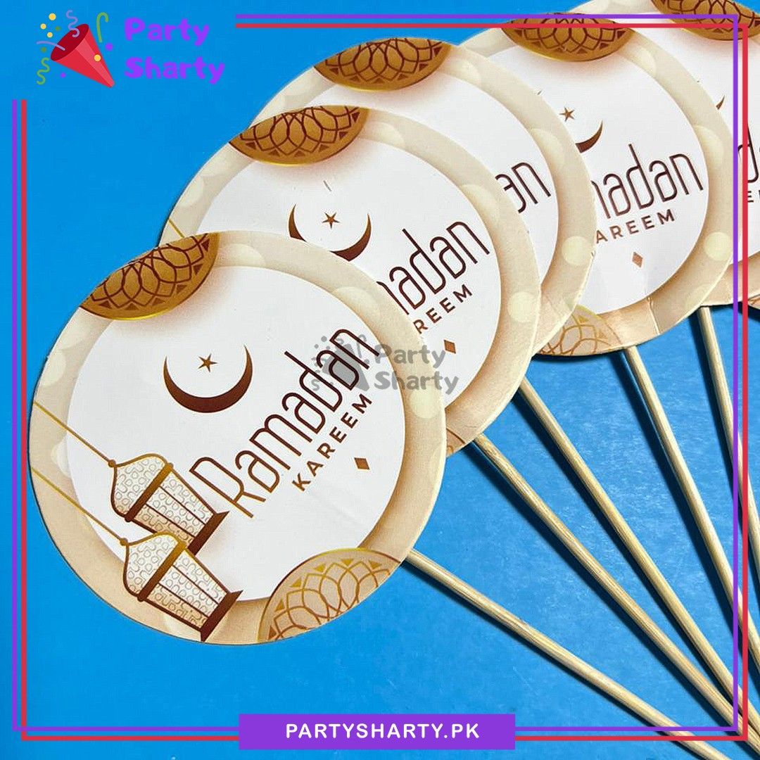 Crescent Moon With Lantern Printed Ramadan Kareem Cup Cake / Mithai Toppers Pack of 10 For Ramadan Decoration
