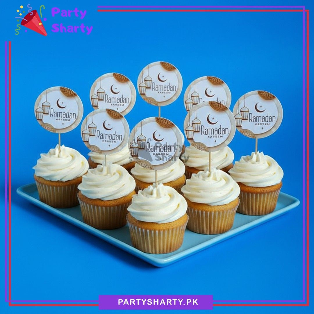 Crescent Moon With Lantern Printed Ramadan Kareem Cup Cake / Mithai Toppers Pack of 10 For Ramadan Decoration
