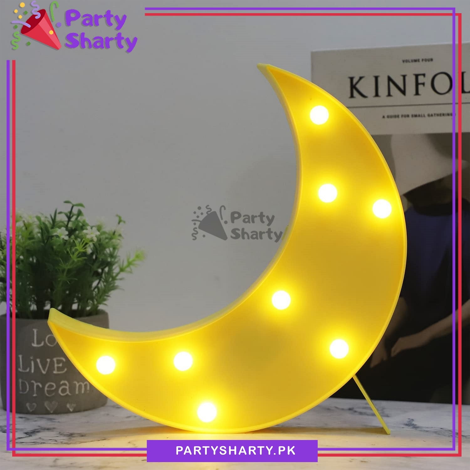 LED Marquee Lights Crescent Shaped LED Plastic Light For Celebration and Decoration
